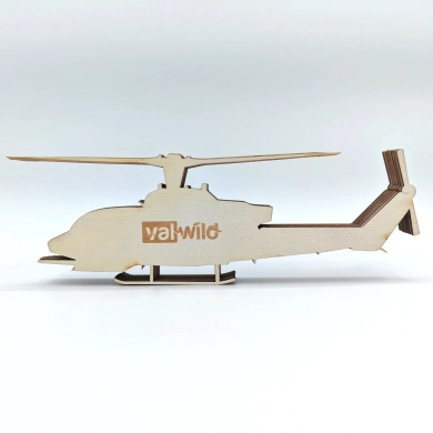 Sculpture hélicoptère en bois