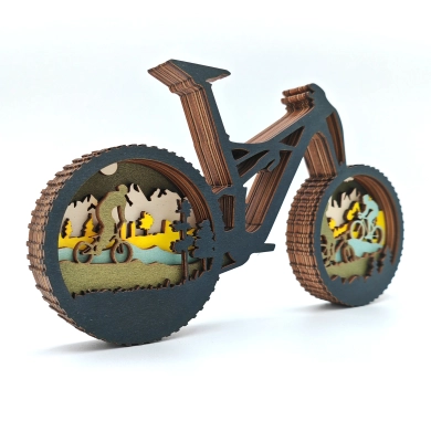 Sculpture vélo en bois