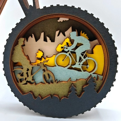 Sculpture vélo en bois