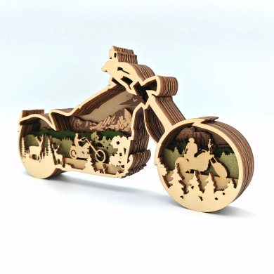 Sculpture moto en bois
