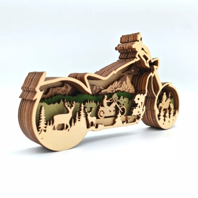 Sculpture moto en bois