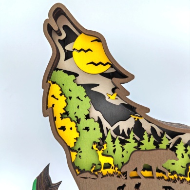 Lampe loup des montagnes en bois - USB