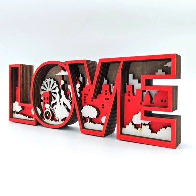 Sculpture love en bois