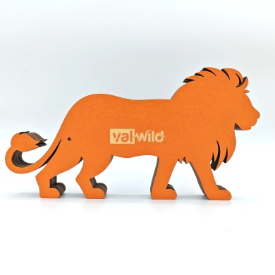 Sculpture lion d'Afrique en bois