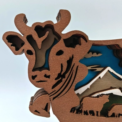 Sculpture vache des Pays de Savoie en bois