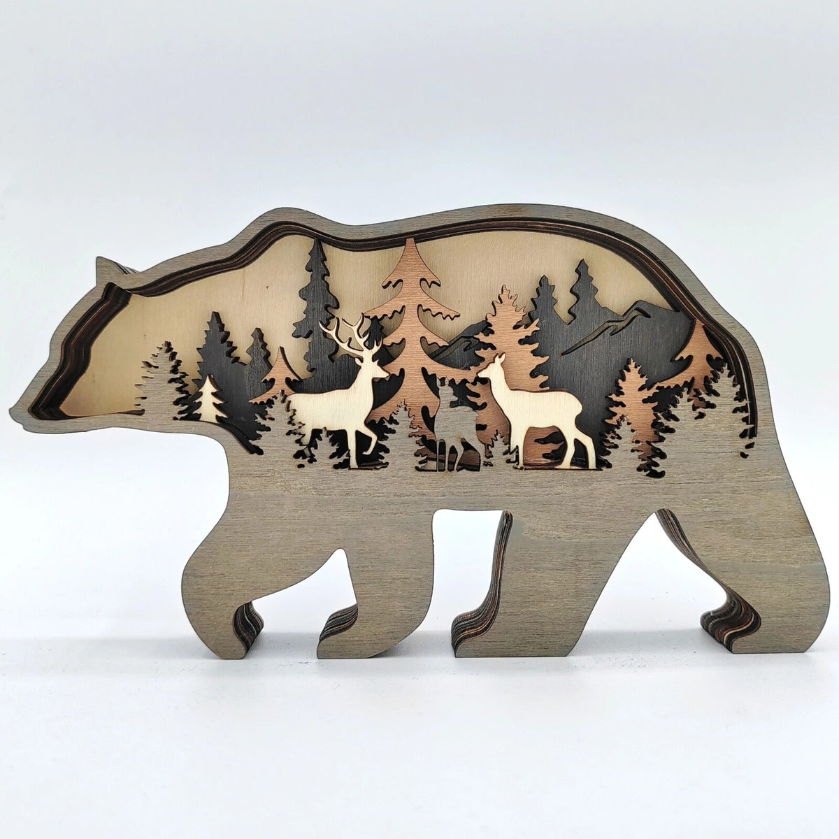 Sculpture ours des montagnes en bois