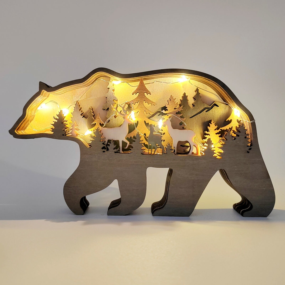 Sculpture ours des montagnes en bois