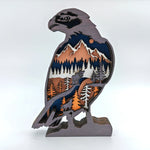 Sculpture rapace des montagnes en bois