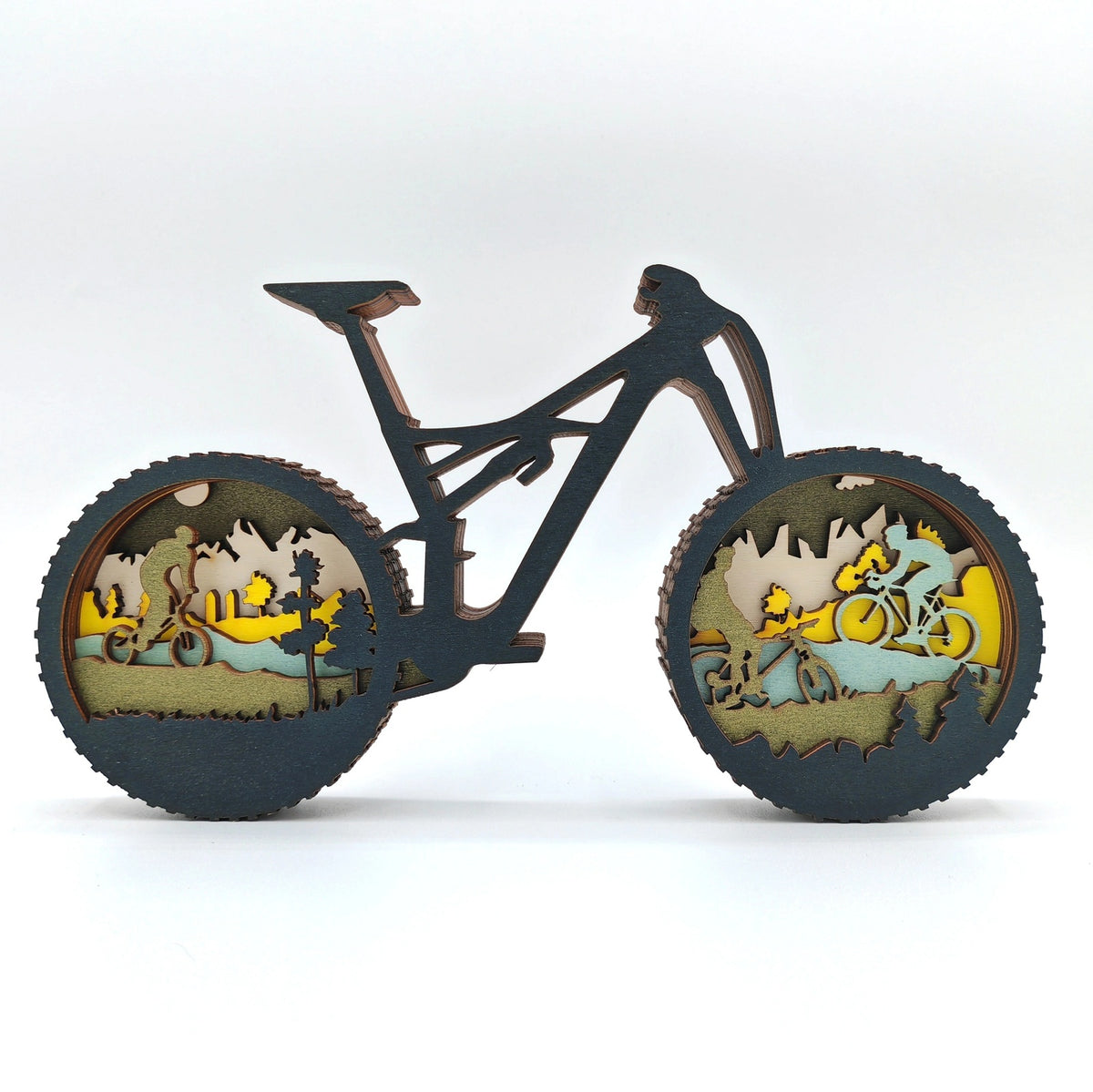 Sculpture vélo en bois