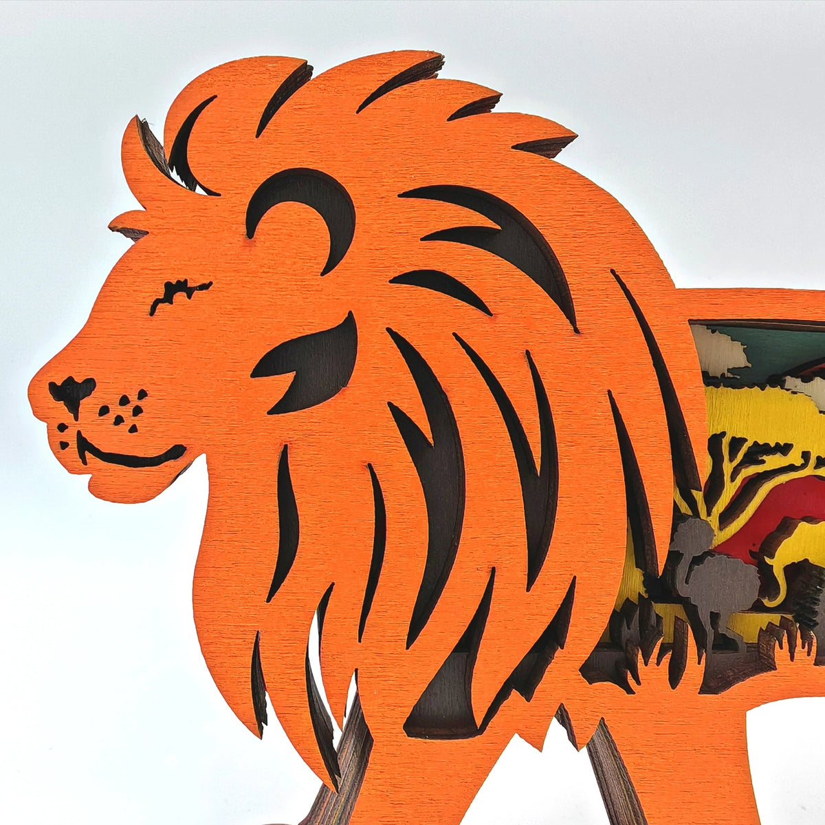 Sculpture lion d'Afrique en bois
