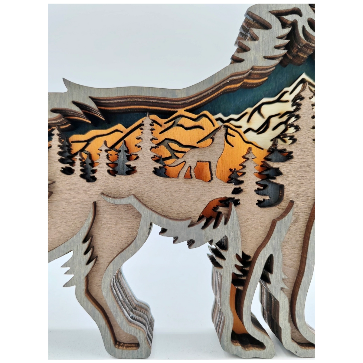 Sculpture loup en bois