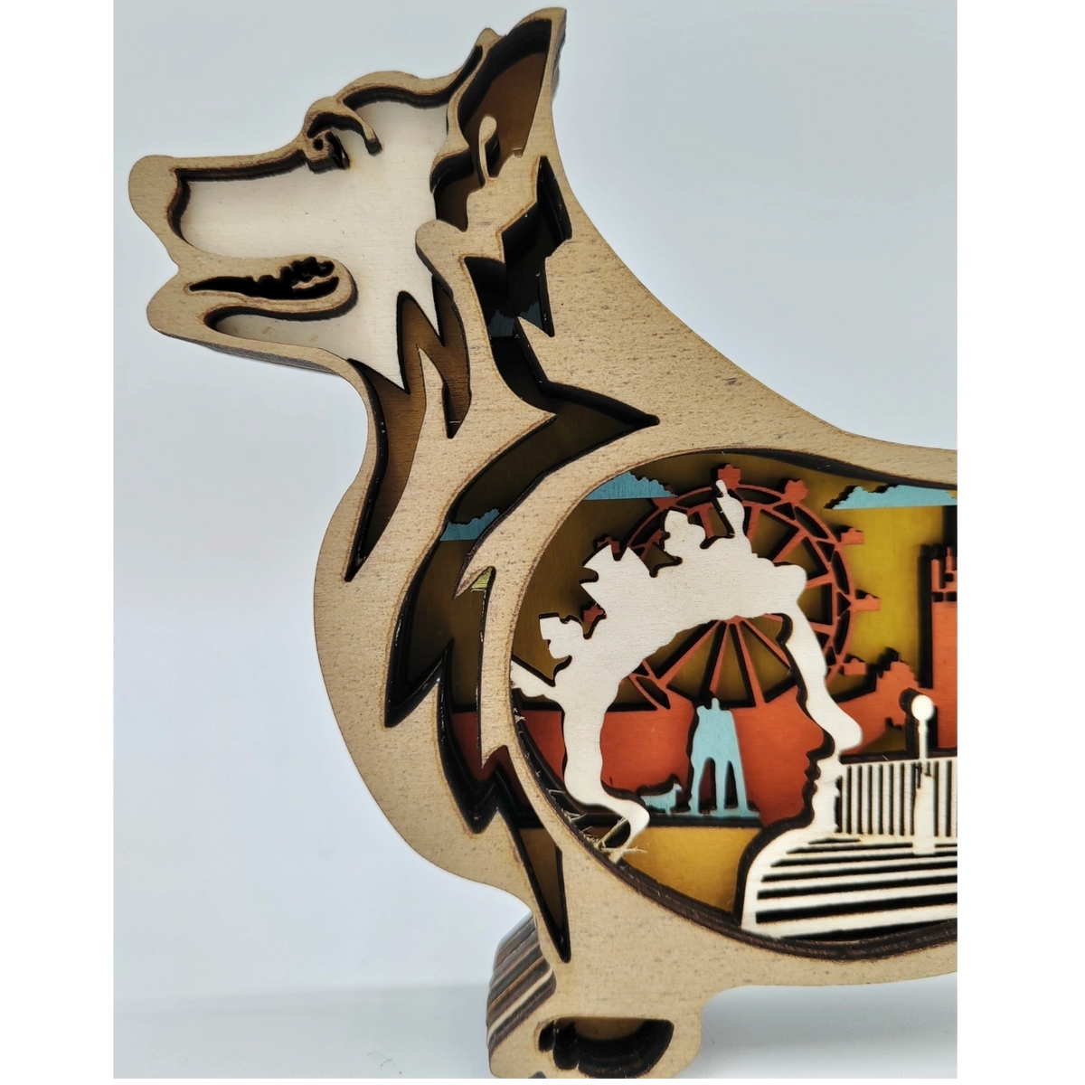 Sculpture chien corgi en bois