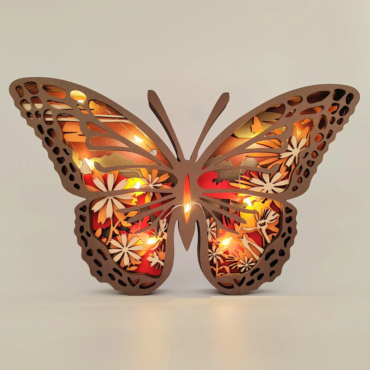 Sculpture papillon monarque en bois