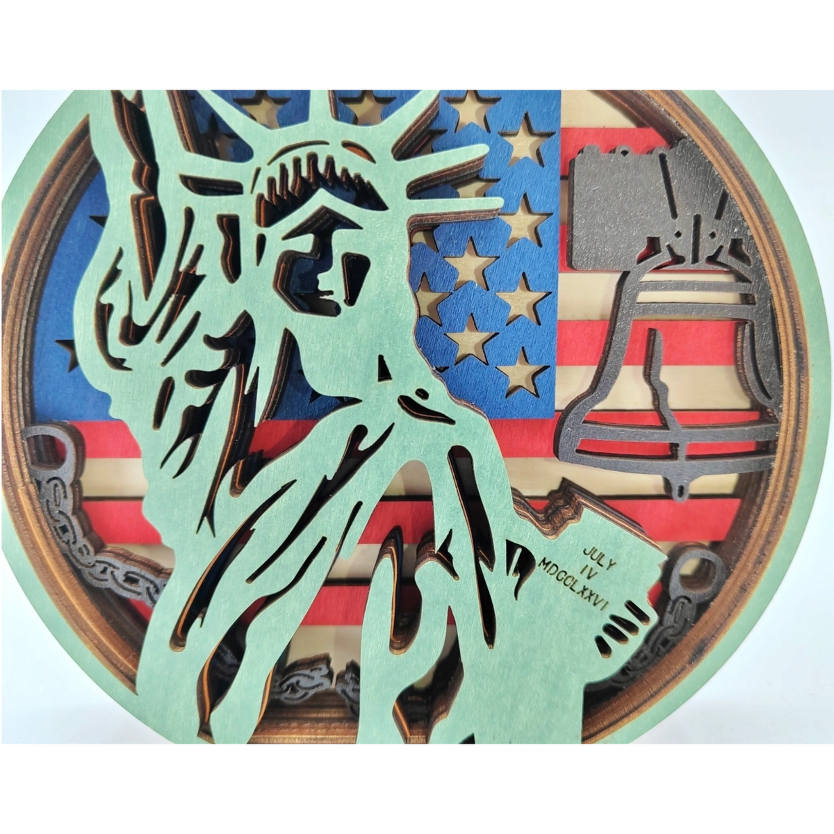 Sculpture statue de la liberté en bois