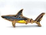 Sculpture requin en bois