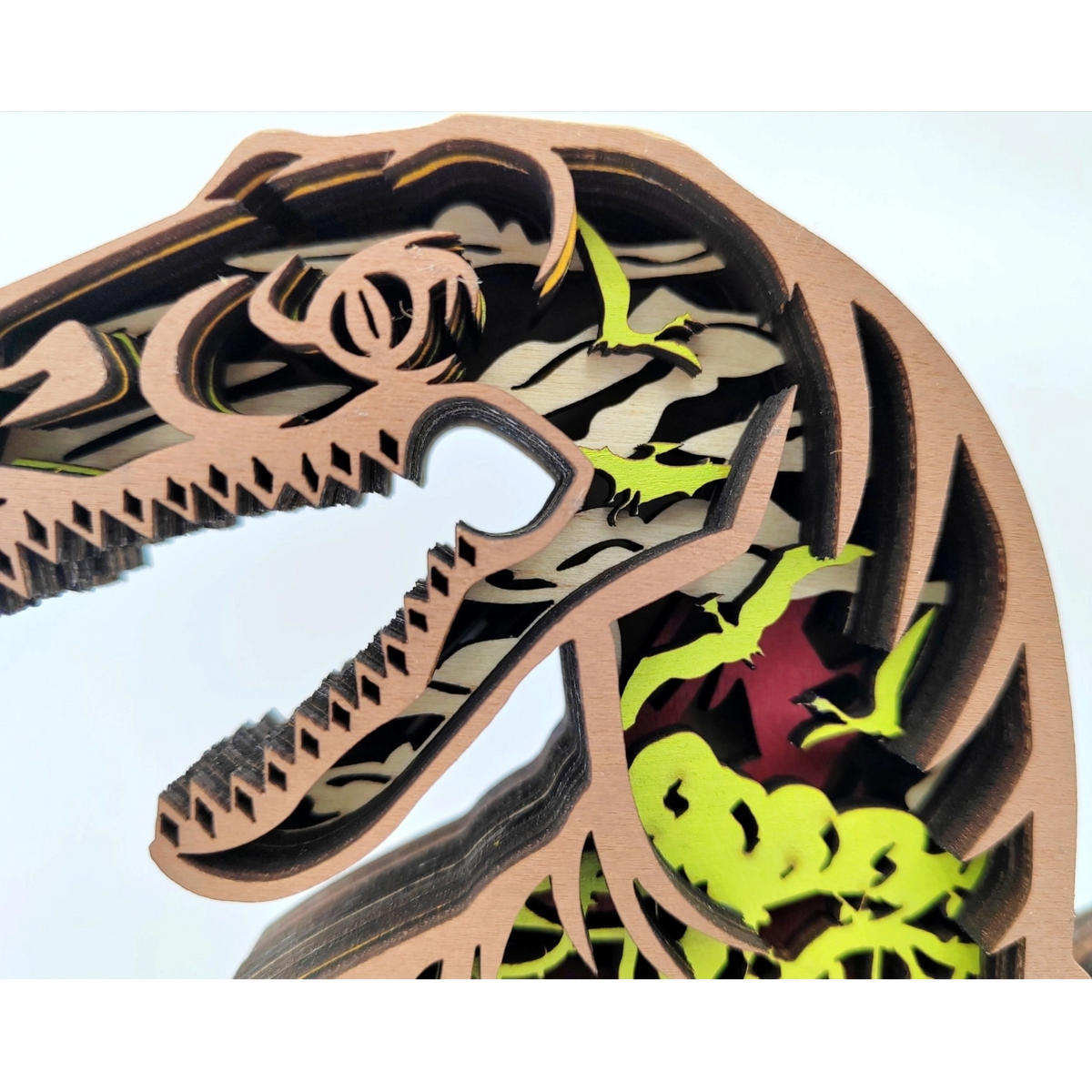 Lampe dinosaure vélociraptor en bois - USB
