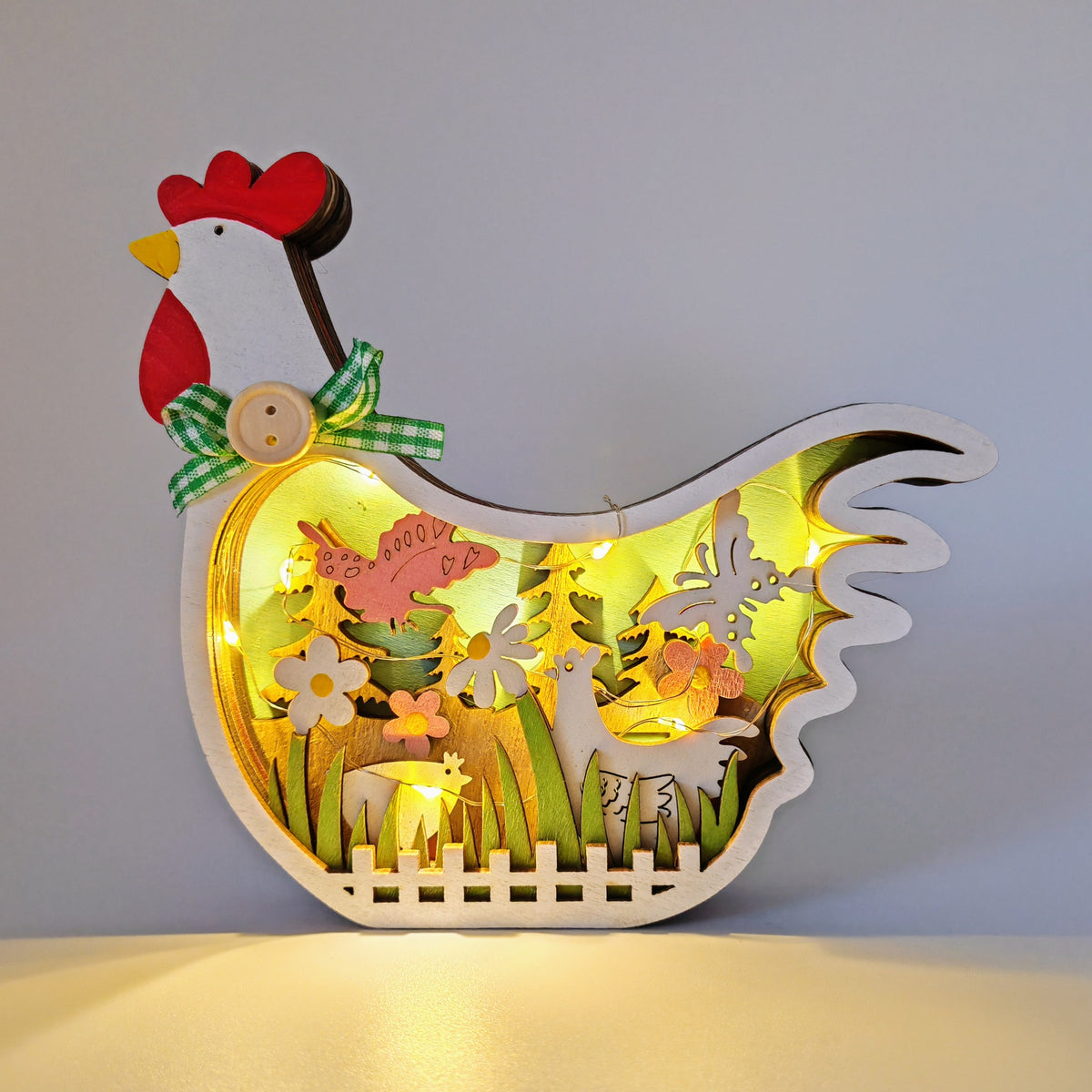 Sculpture poule de Pâques en bois