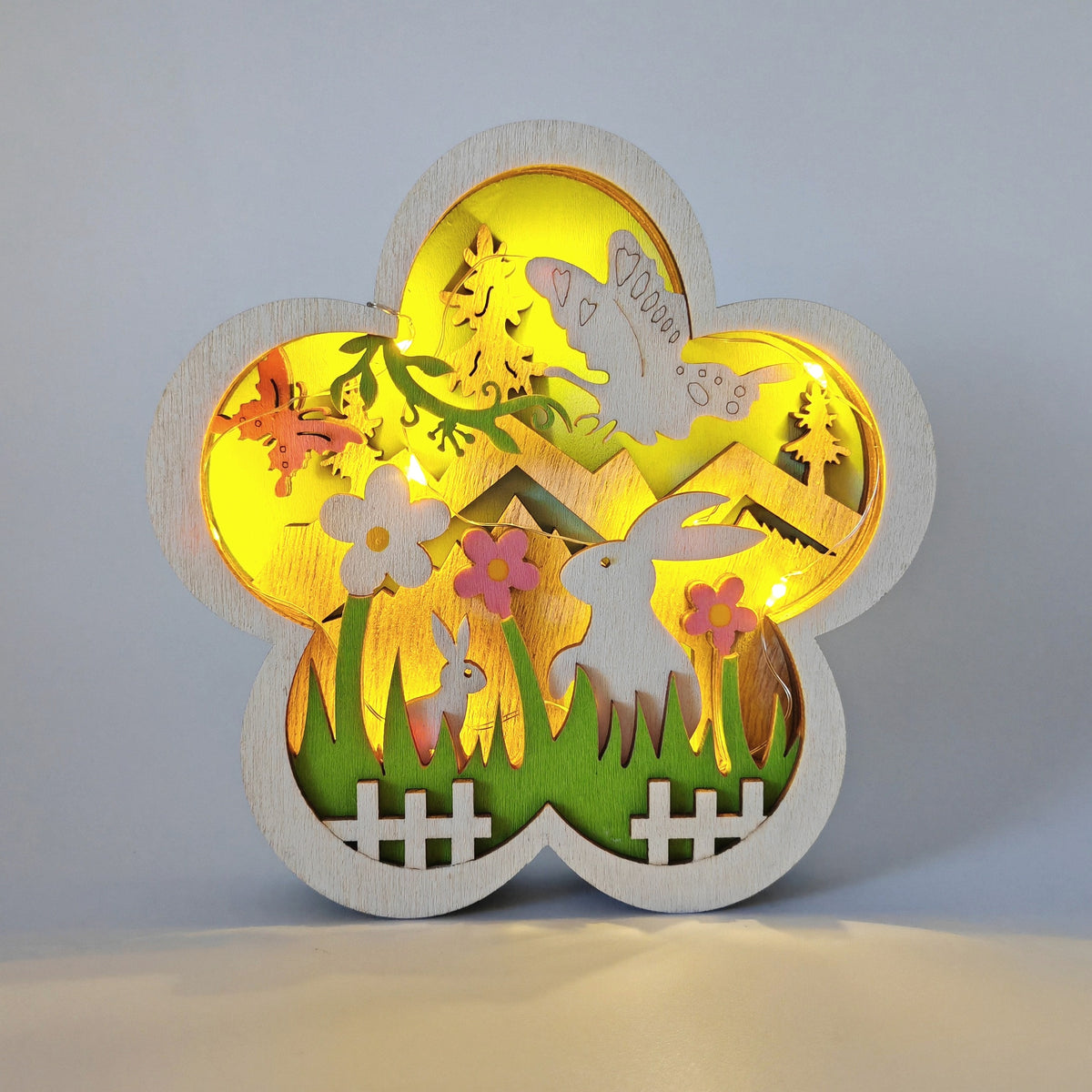 Sculpture fleur de Pâques en bois